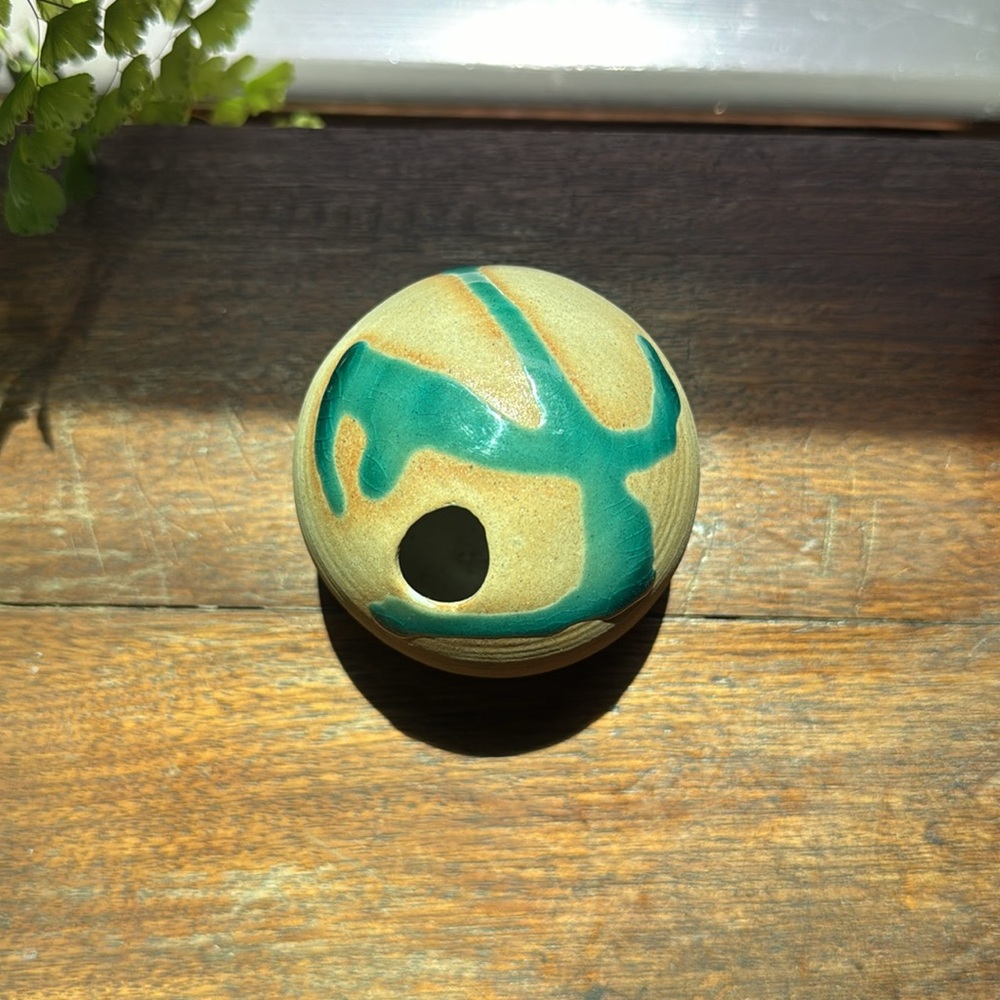Ceramic bud vase - Picture 3 of 6
